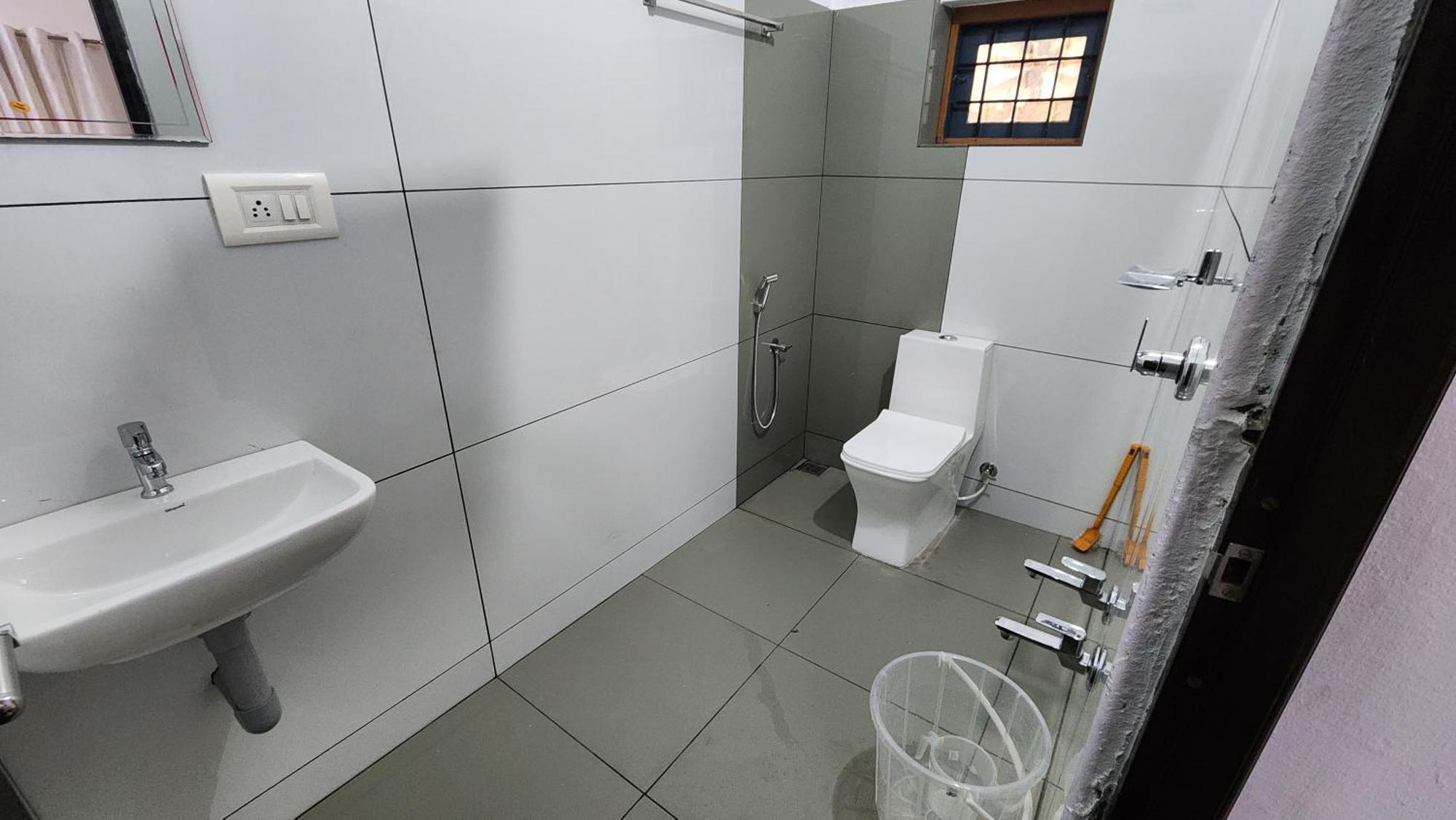 Ebs Guest House Nedumbassery Esterno foto