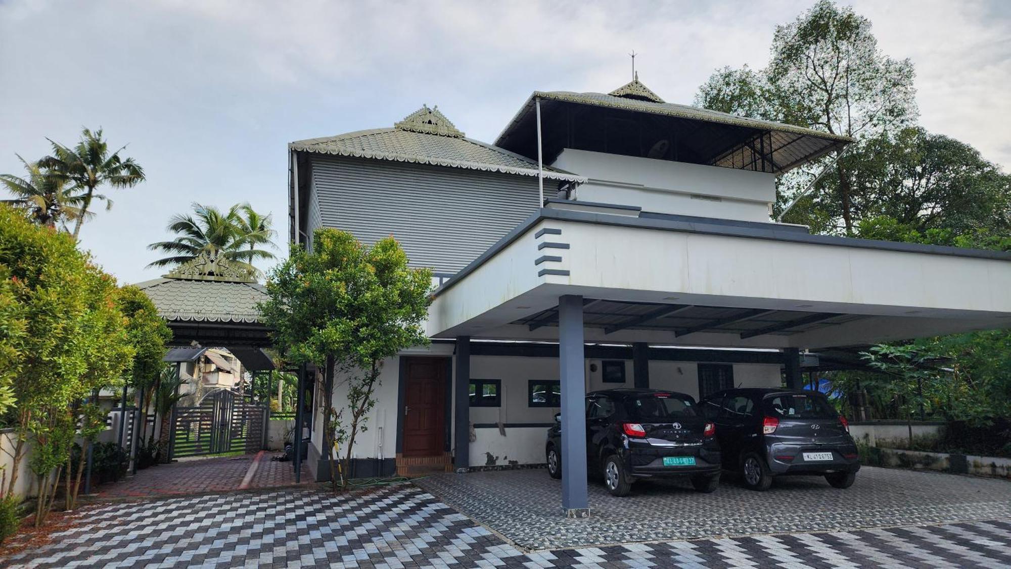 Ebs Guest House Nedumbassery Esterno foto