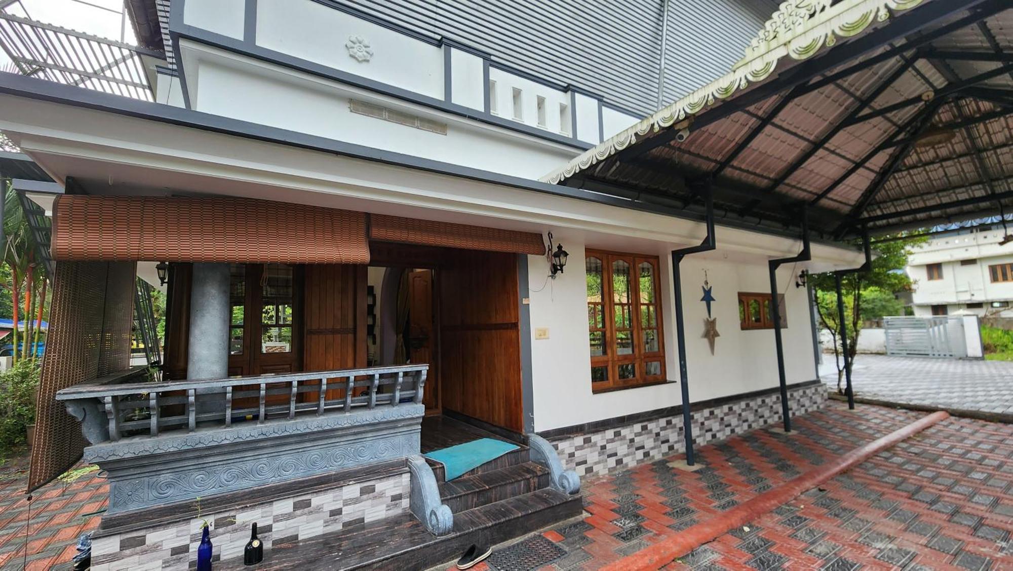 Ebs Guest House Nedumbassery Esterno foto