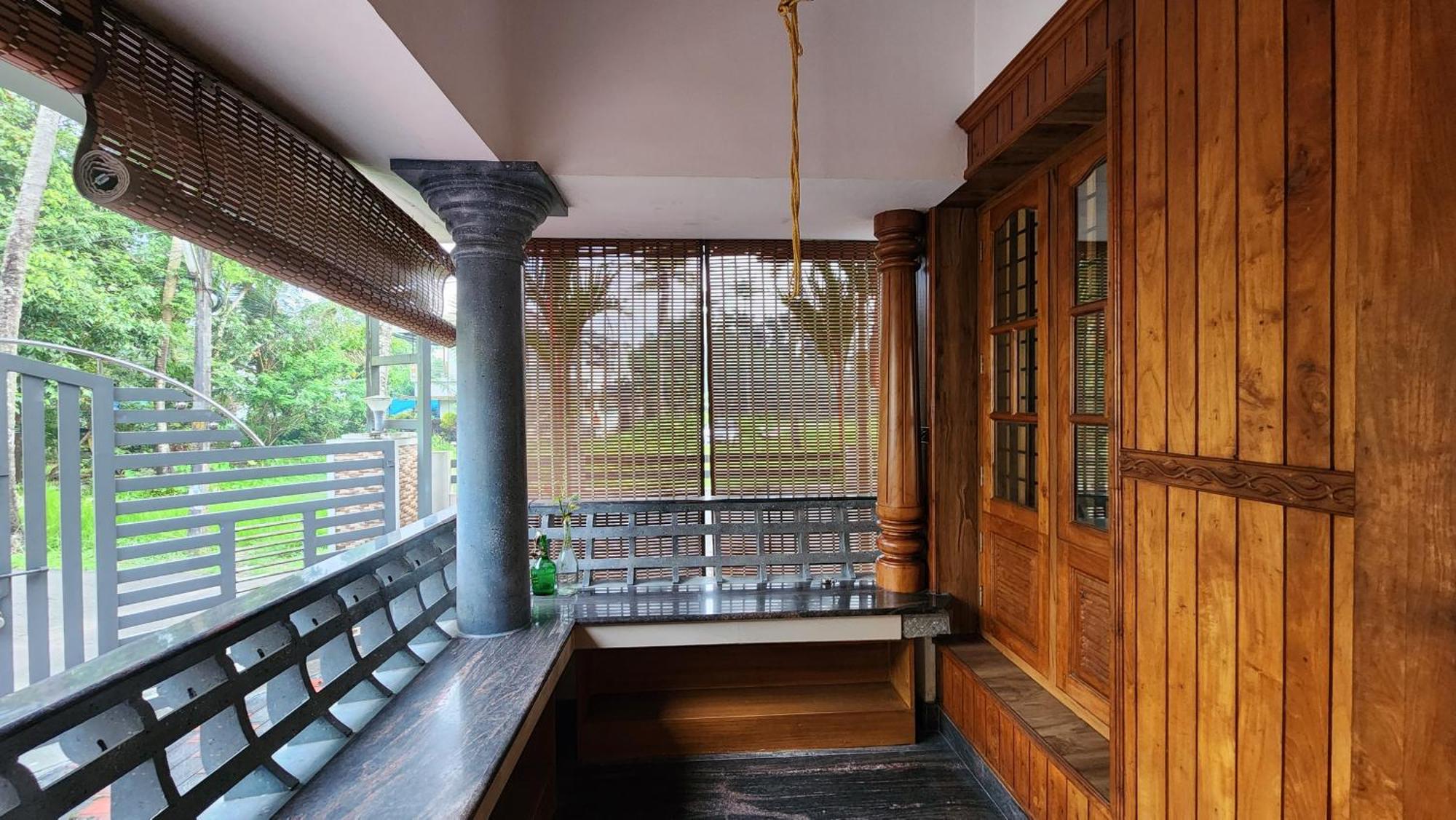Ebs Guest House Nedumbassery Esterno foto
