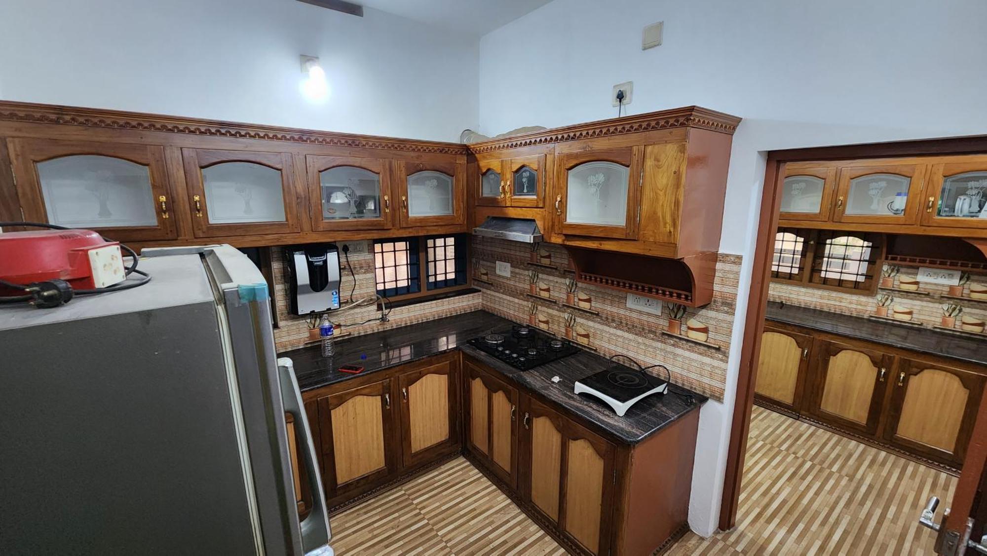 Ebs Guest House Nedumbassery Esterno foto