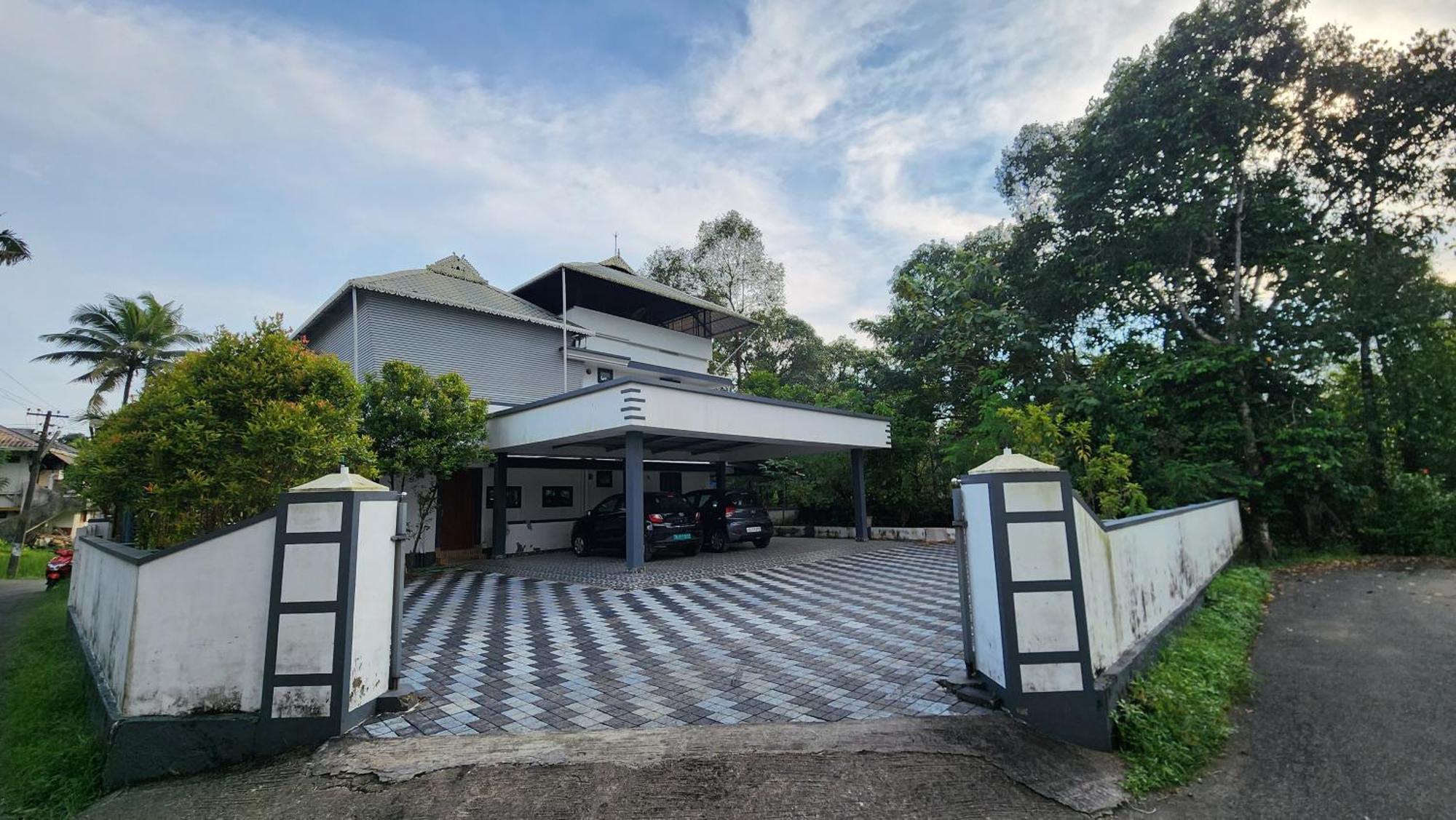 Ebs Guest House Nedumbassery Esterno foto